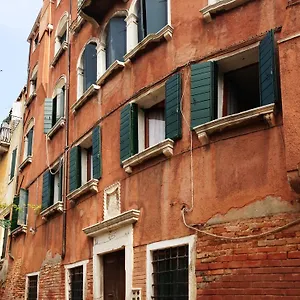 sweet-home-venice.hotelinveneto.com/